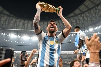 Lionel Messi's World Cup Trophy Photo Is Most-Liked Post on Instagram