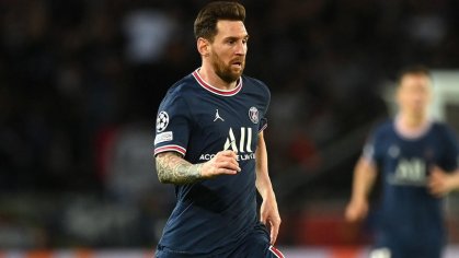 Lionel Messi injury: PSG forward out again against Bordeaux with knee injury - CBSSports.com