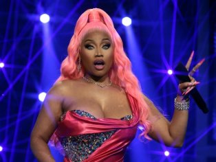 Nicki Minaj’s Viral and Unhinged Queen Radio Episode – Rolling Stone