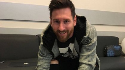 Barcelona | Lionel Messi signs new contract with sponsor Adidas Lionel Messi signs new contract with sponsor Adidas - AS USA