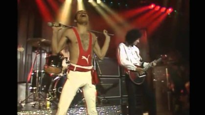 Queen (Freddie Mercury): I Want To Break Free (Live Semiwidescreen) HQ sound - YouTube