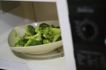 How to Cook Vegetables in the Microwave: 4 Steps (with Pictures)