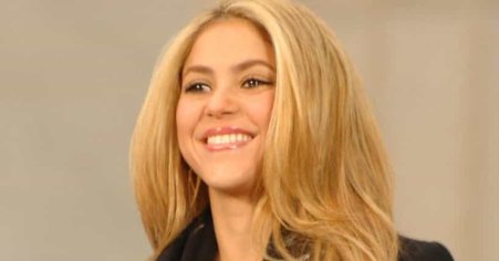 Who Has Shakira Dated? | Her Dating History with Photos