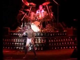 Freddie Mercury - Merry Christmas (Rare Live) - YouTube