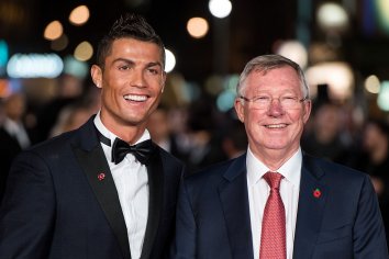 Cristiano Ronaldo: Medical passed as Manchester United move sealed