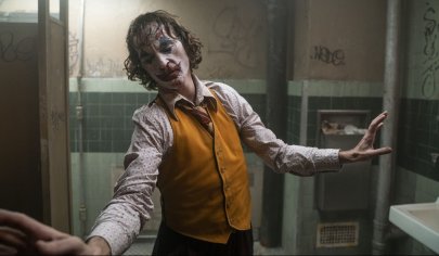 Joaquin Phoenix si podruhé zahraje Jokera, v novém filmu se objeví Lady Gaga - Aktuálně.cz
