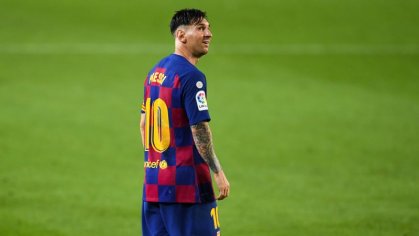 Lionel Messi scores 700th career goal but Barcelona stutter in title race | CNN