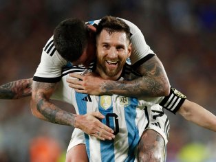 Lionel Messi scores his 100th goal for Argentina | Football News | Al Jazeera