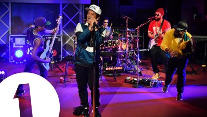 Bruno Mars covers Adele's All I Ask in the Live Lounge - YouTube