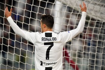Top 5 reasons why Cristiano Ronaldo is the best ever - ronaldo.com