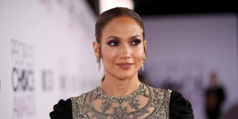 Jennifer Lopez takes to Paris with 70s-style curtain bangs